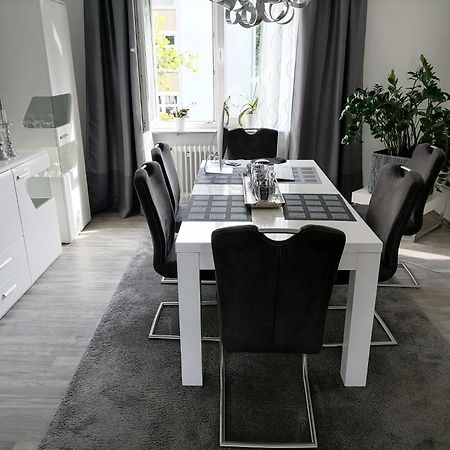 Premium Ferienwohnung "Christine ", Zentrale Ruhige Stadtlage 100 Qm Ebenerdige Dusche Terasse Kaminofen Zweibrücken Eksteriør bilde