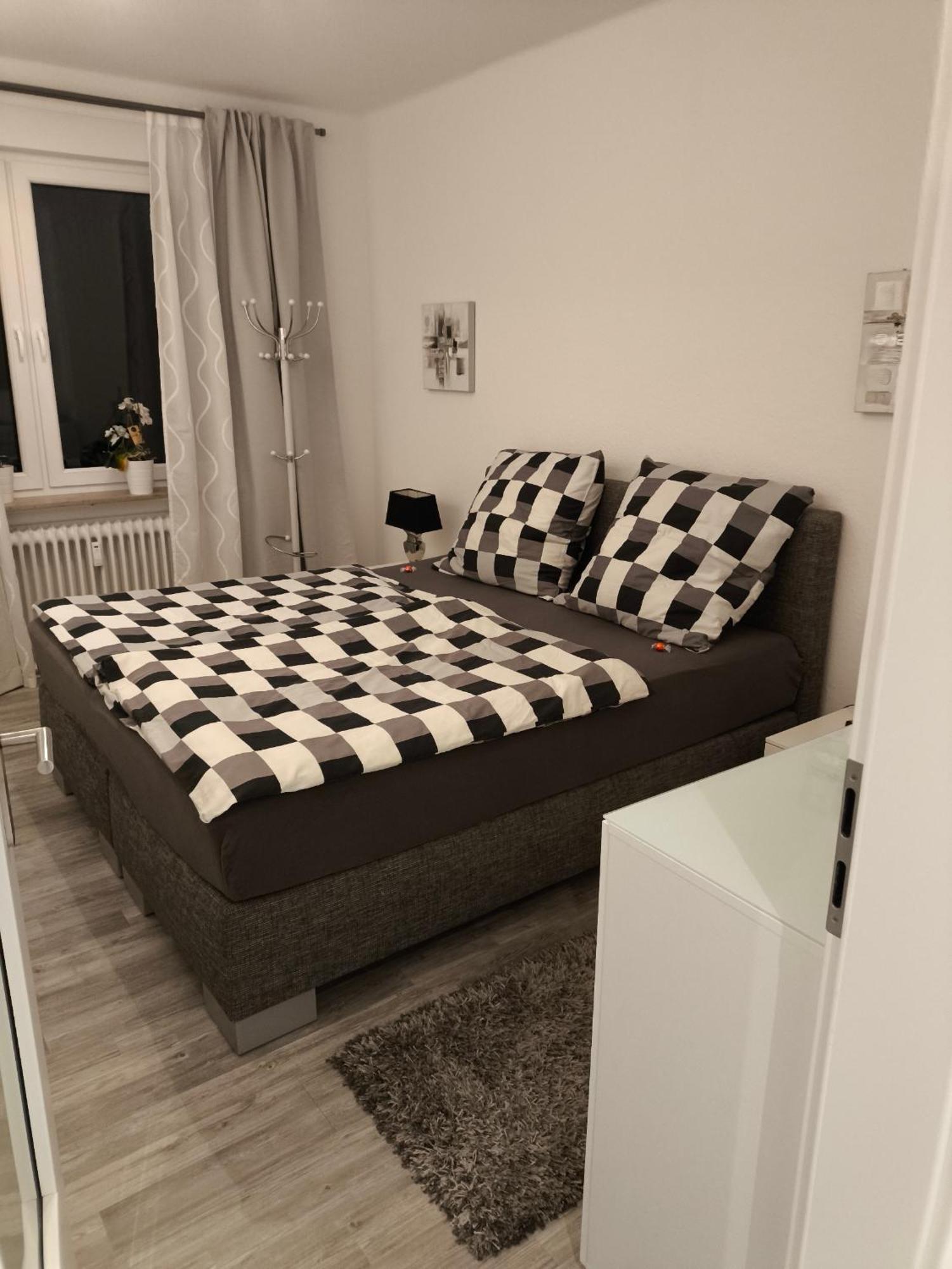 Premium Ferienwohnung "Christine ", Zentrale Ruhige Stadtlage 100 Qm Ebenerdige Dusche Terasse Kaminofen Zweibrücken Eksteriør bilde